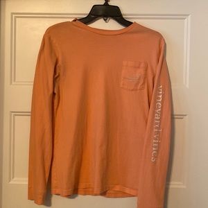 Vinyard vines Youth large salmon color